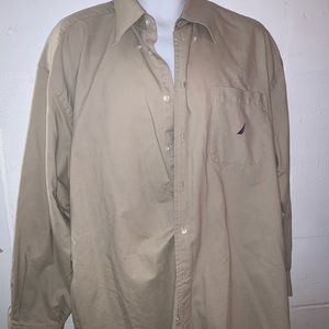 Men’s nautica button up shirt size Xl
